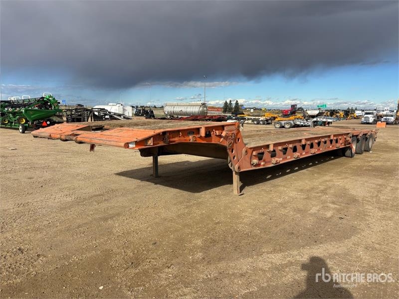 Remorque surbaissée Aspen FG40-3 50 ft Tri/A Folding Neck — occasion 2004