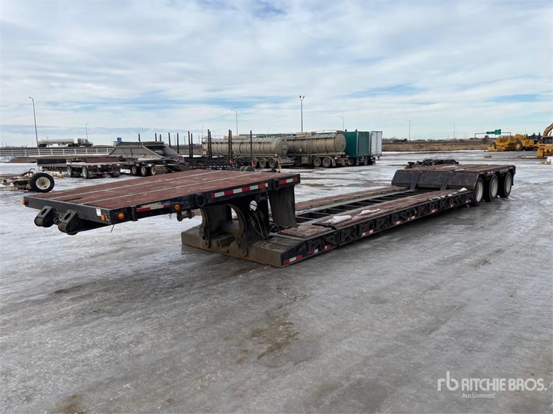 Aspen Tri/A 26 ft Extendable Removable Gooseneck Lowboy