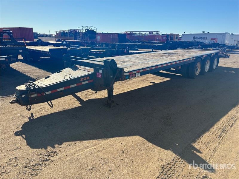 B&B 34 ft Tri/A Equipment Trailer