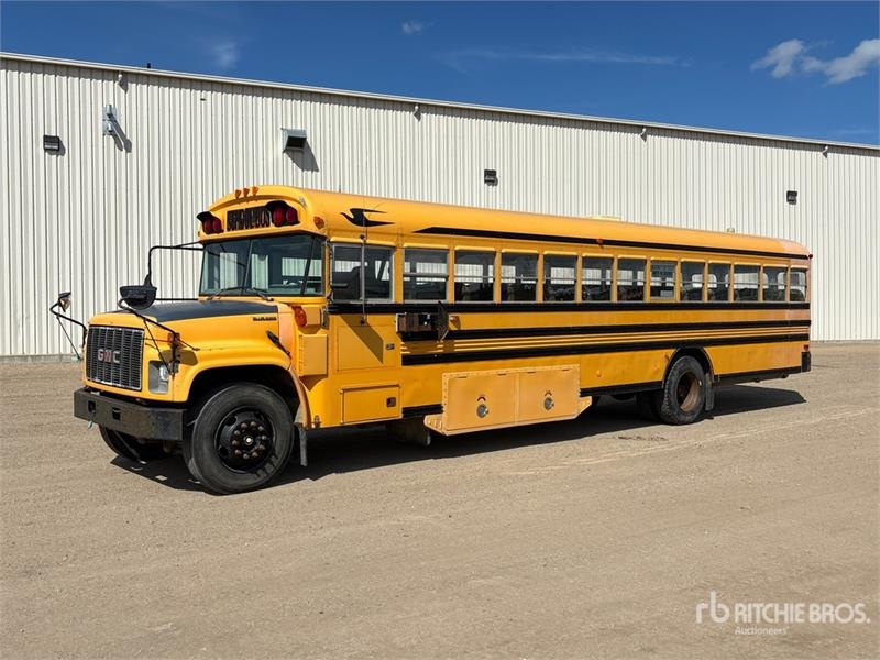 Blue Bird 4x2 72-Seat School Bus