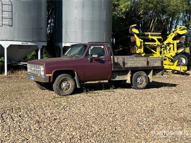 Camion plateau Chevrolet K20 4x4 Flatbed — occasion 1983