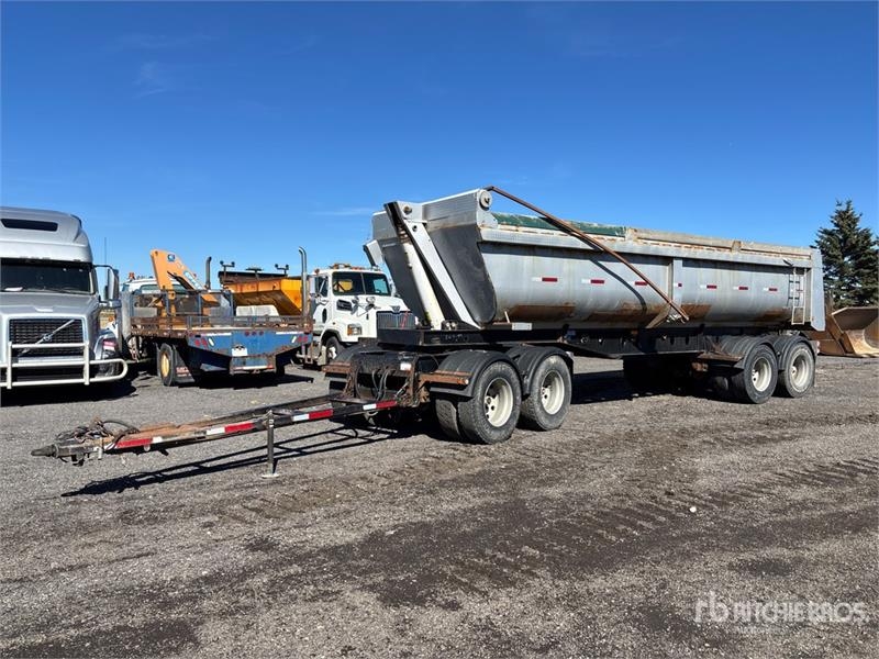 Remorque benne Cross Country 26 ft Quad/A Turntable End Dump Trai — occasion 2009