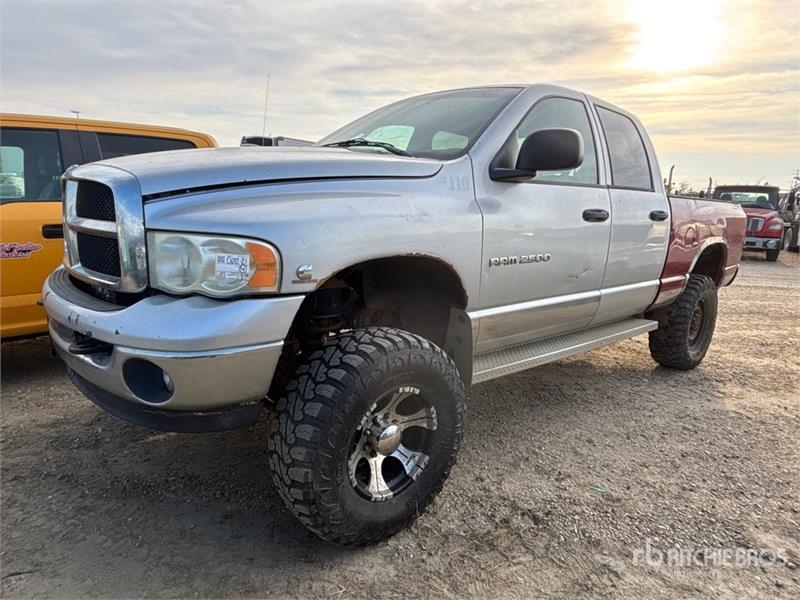 Fourgon utilitaire Dodge 2500 — occasion 2005