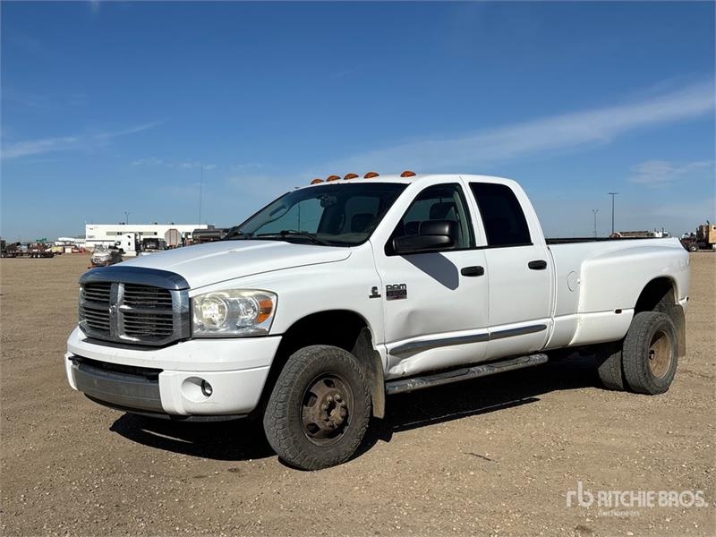 Fourgon utilitaire Dodge 3500 — occasion 2008