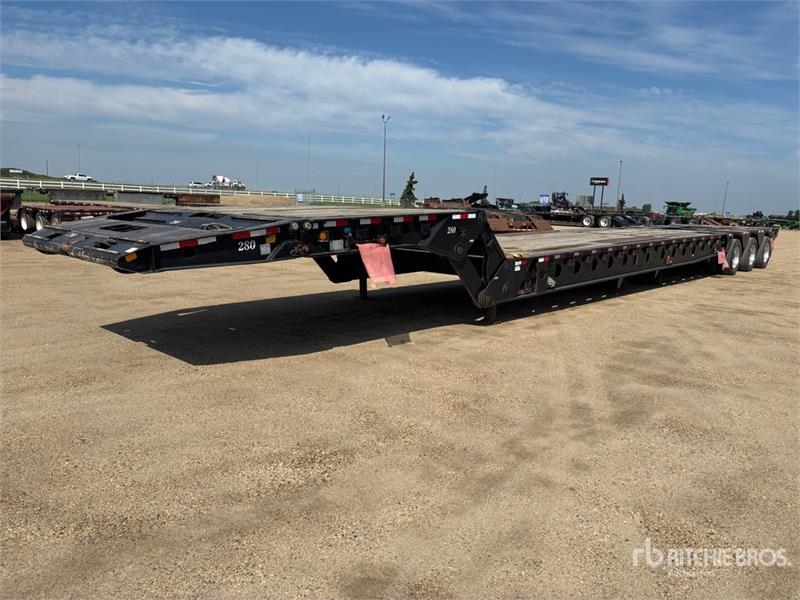 Doepker 65 ft 24-Wheel Folding Neck Trailer