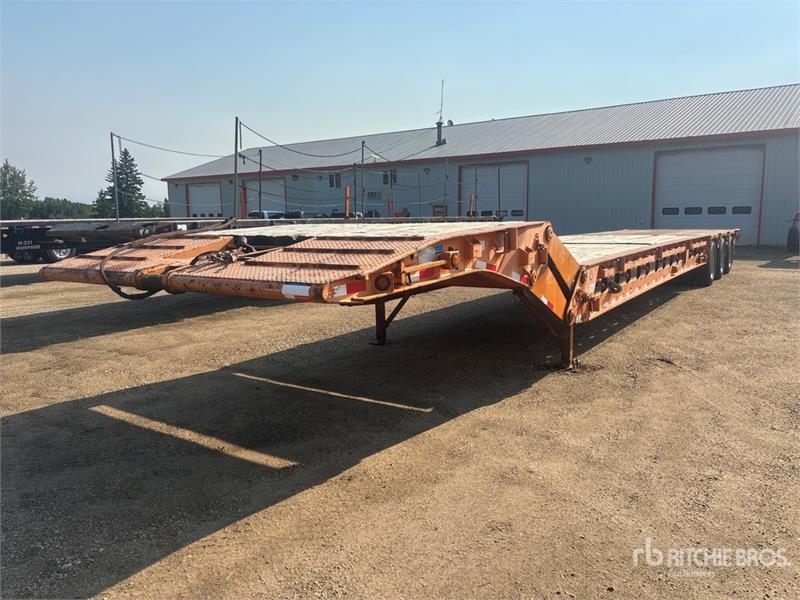 Doepker Tri/A Folding Neck Trailer