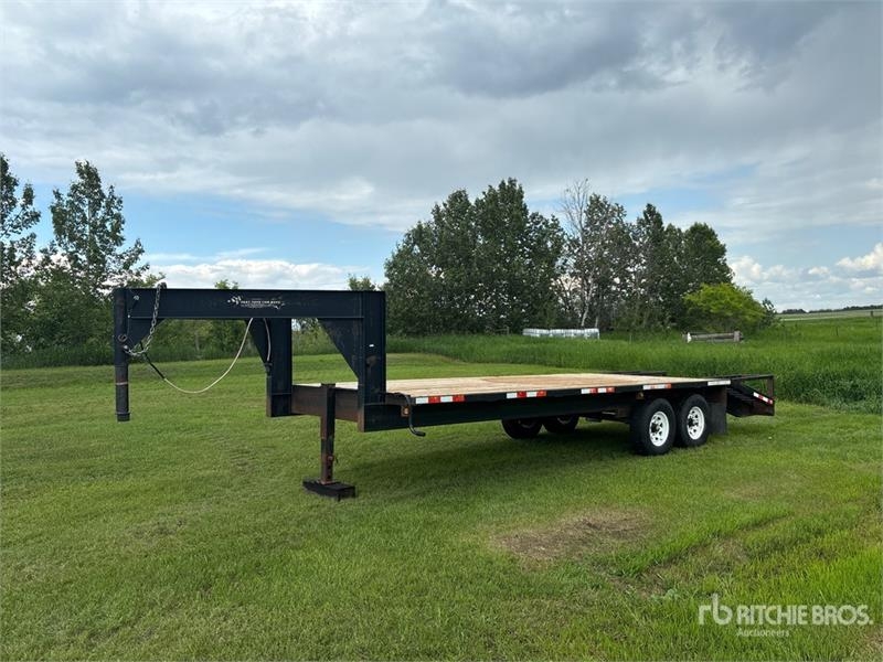 Dumonceau 24 ft T/A Gooseneck Equipment Trailer