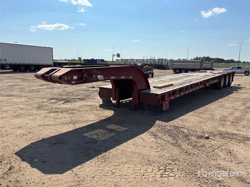 Remorque surbaissée Dyna-Haul 30000 kg Tri/A Lowboy — occasion 2002