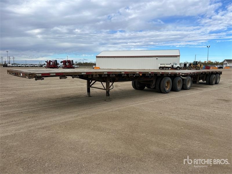 Remorque à ridelles Fontaine 32 ft Super B-Train Flatbed — occasion 2013