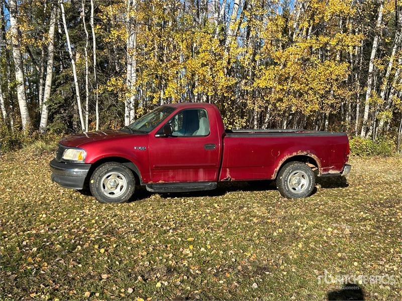 Fourgon utilitaire Ford F-150 4x2 Pickup — occasion 1999