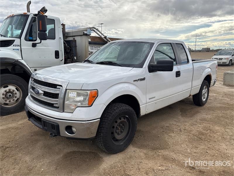 Fourgon utilitaire Ford F-150 XLT 4x4 Extended Cab Pickup — occasion 2013