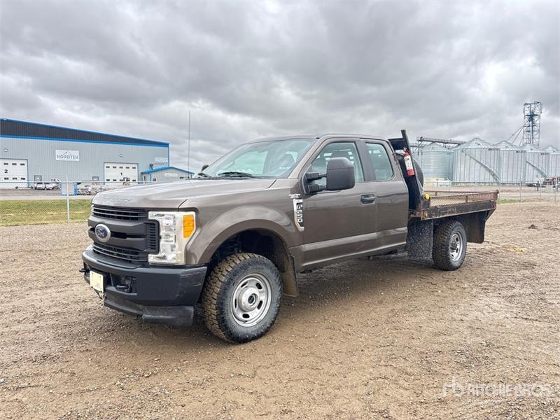 Camion plateau Ford F-250 — occasion 2017