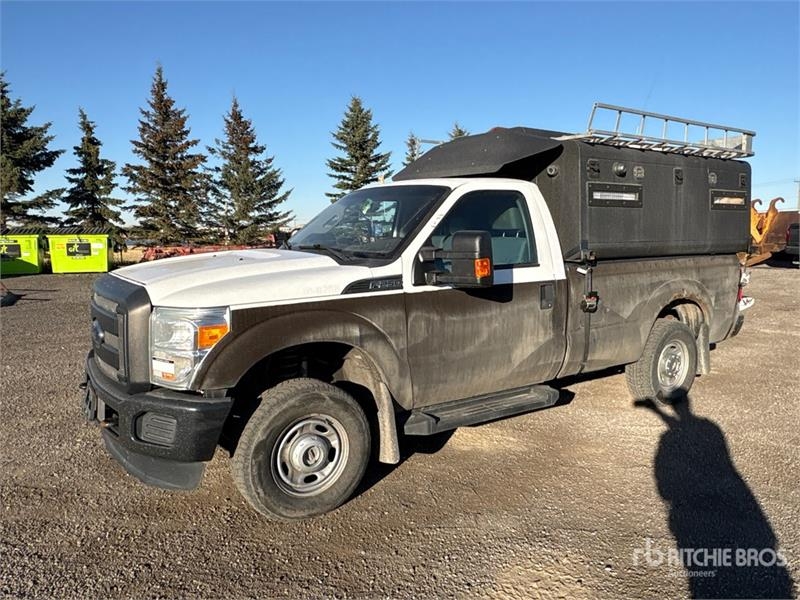 Fourgon utilitaire Ford F-250 XL 4x4 Pickup — occasion 2014