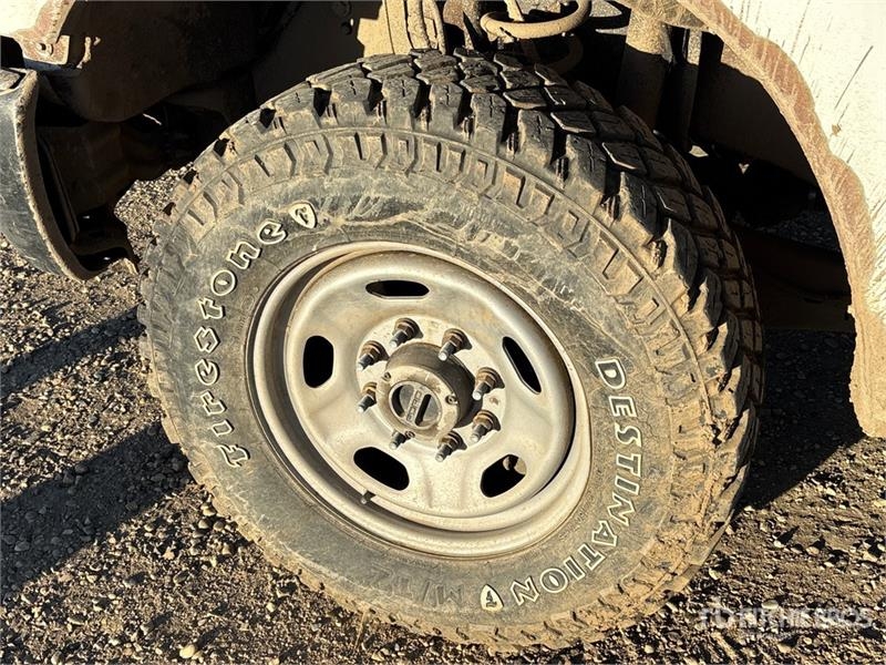 Camion plateau Ford F-350 — occasion 2015