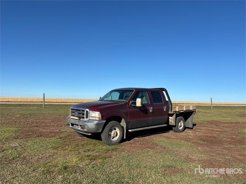 Camion plateau Ford F-350 — occasion 2004