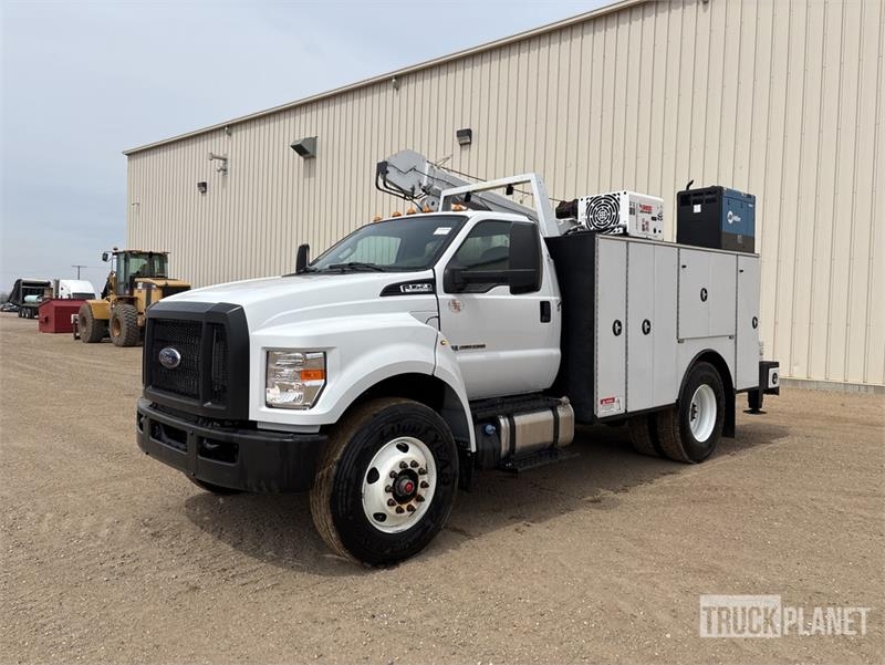 Ford F-750