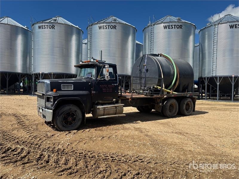 Ford LTL9000