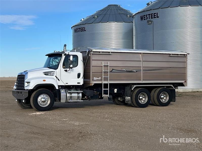 Camion agricole Freightliner 114SD 6x4 Grain — occasion 2013