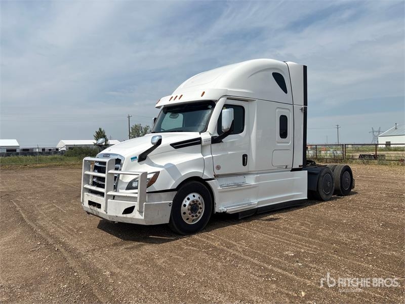 Freightliner Cascadia 113