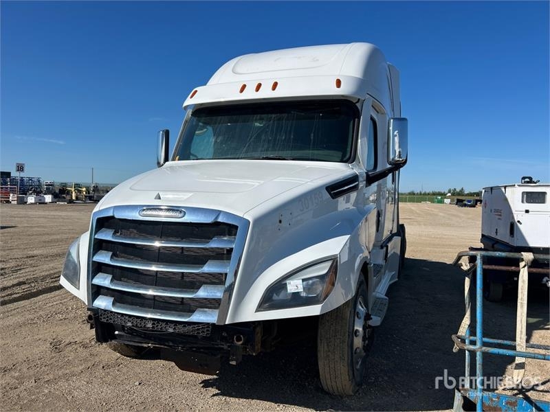 Freightliner Cascadia 126