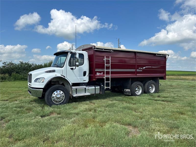 Freightliner Grain Truck