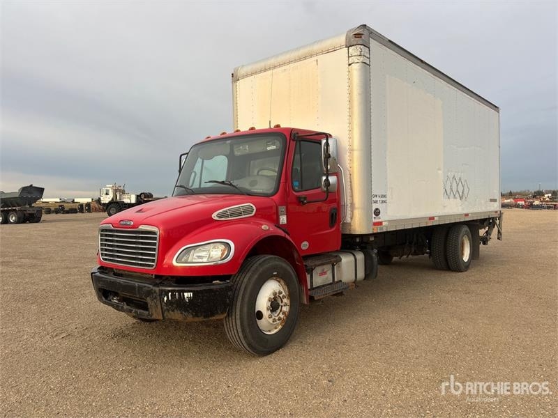 Camion fourgon Freightliner M2 106 4x2 Van — occasion 2015