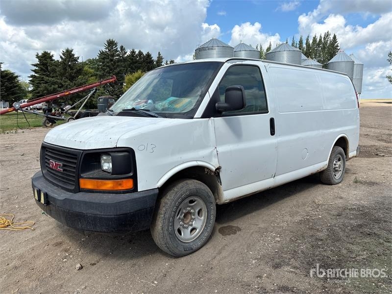 GMC Savana