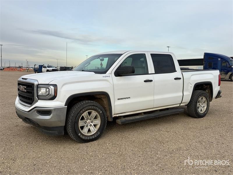 Fourgon utilitaire GMC Sierra 1500 — occasion 2018