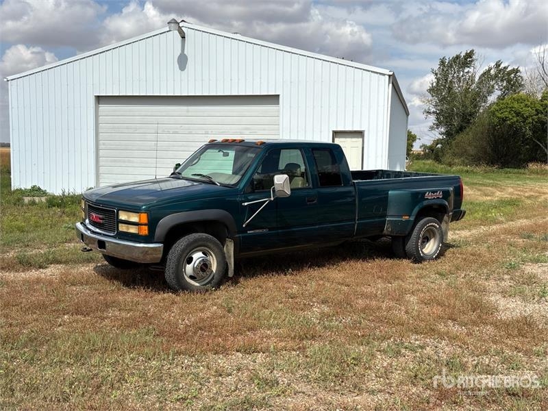 Fourgon utilitaire GMC Sierra 3500 4x4 Extended Cab Pickup — occasion 1995