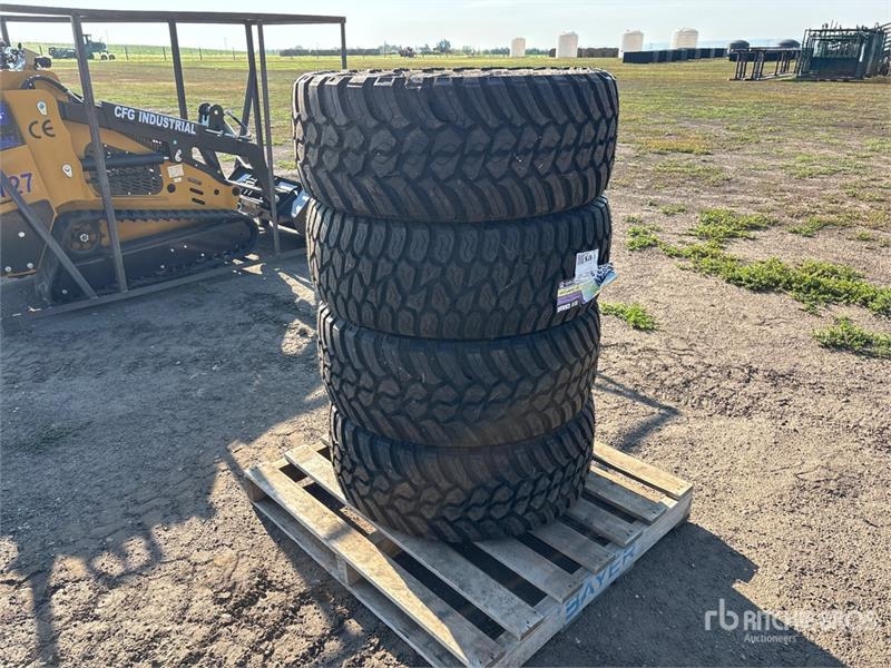 Pneu, roue et jante Grizzly of (4) Grizzly Mita 35x12.5R20 Tires (Unused) — occasion