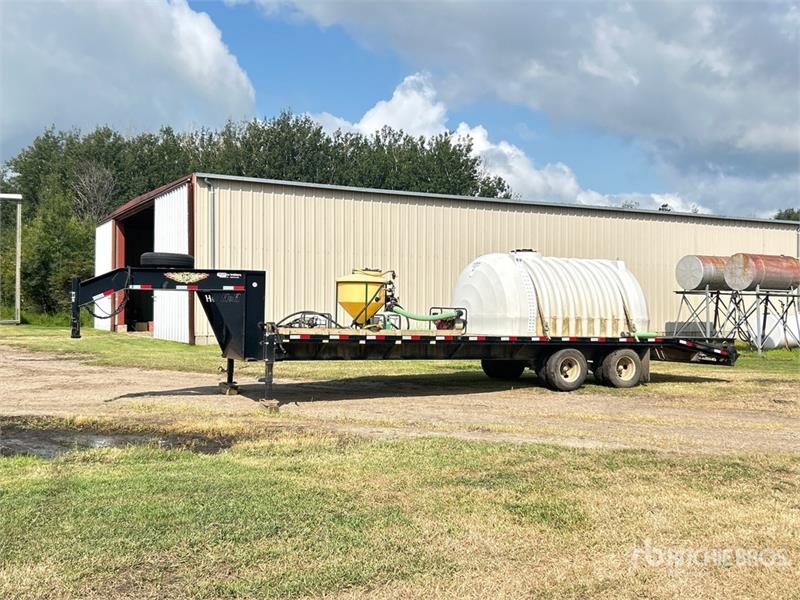H & H & 30 ft T/A Gooseneck Equipment Trailer