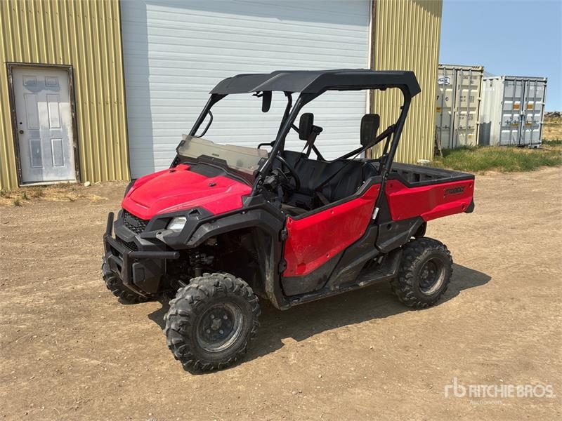 Honda Pioneer 1000
