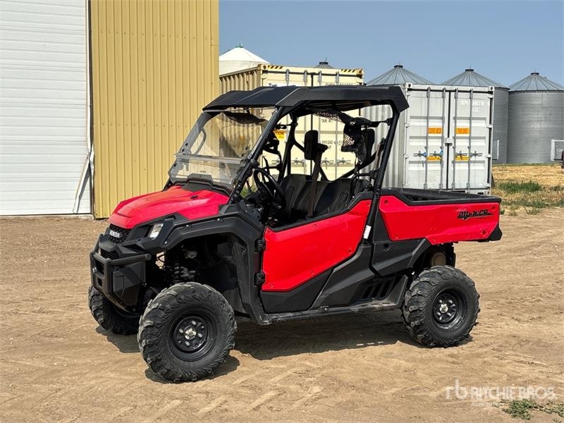 Honda Pioneer 1000