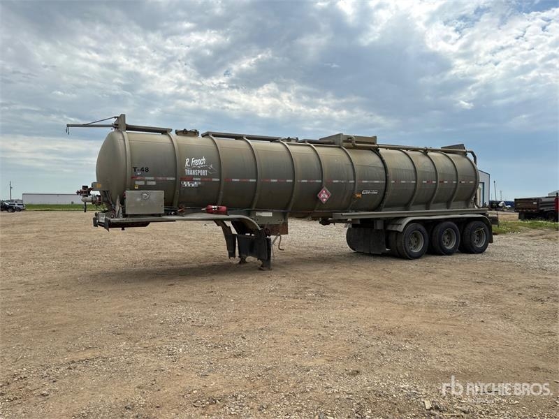 Hutchinson 10250 gal Tri/A Tanker Trailer