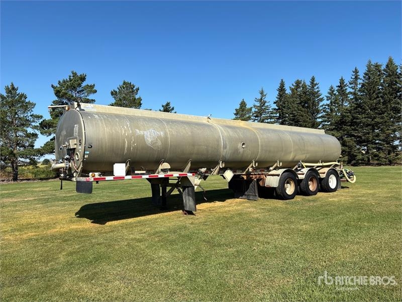 Hutchinson 38000 L Tri/A Tanker Trailer