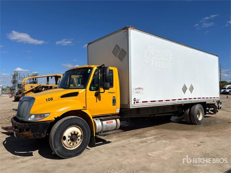 Camion fourgon International 4300 — occasion 2013