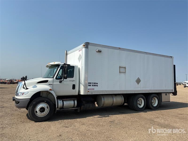 International 4400