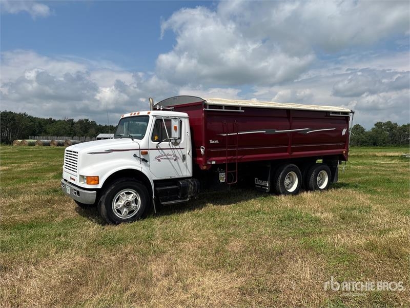 International 4900