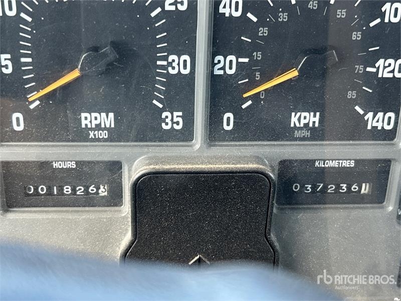 International 4900