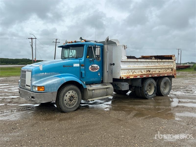 International 9400 Eagle