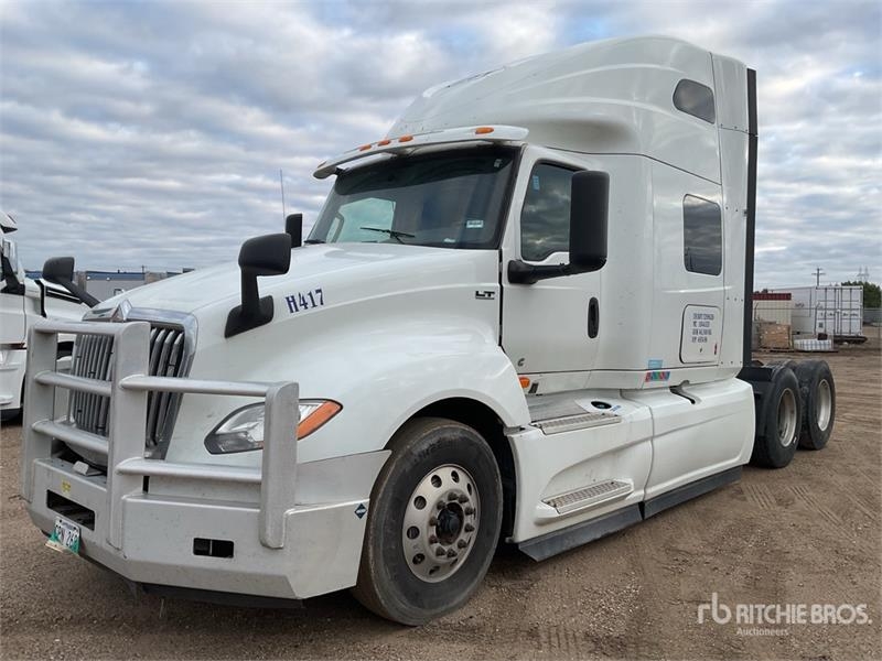 Tracteur routier International LT625 — occasion 2020