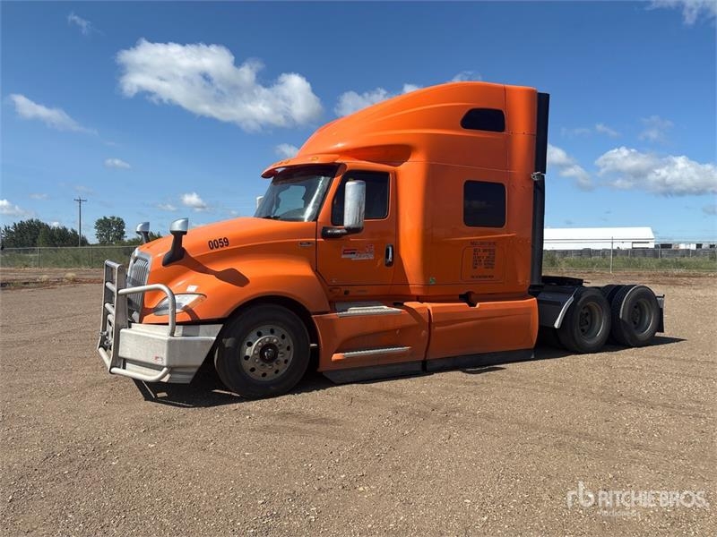 International LT625