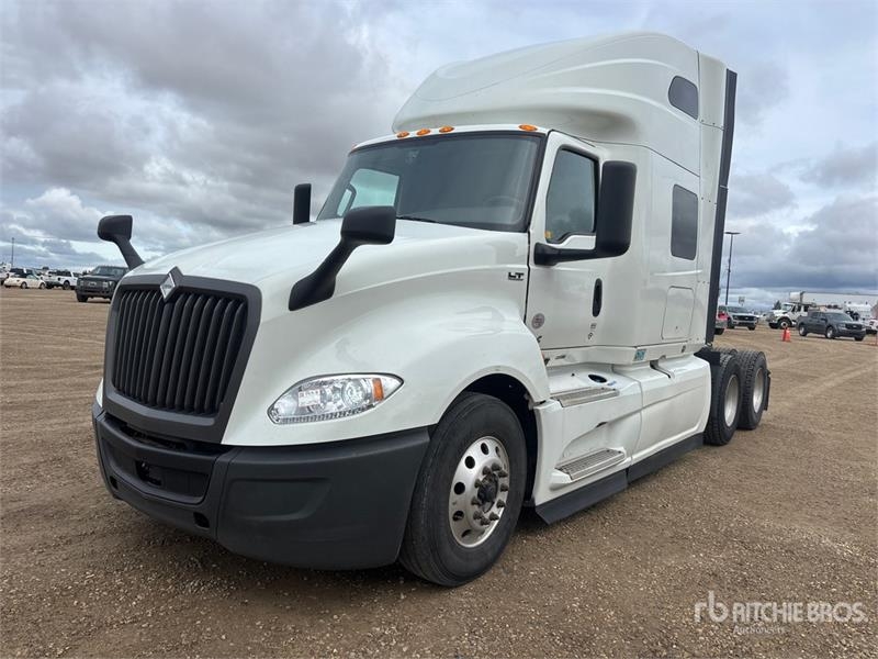 Tracteur routier International LT625 — occasion 2022