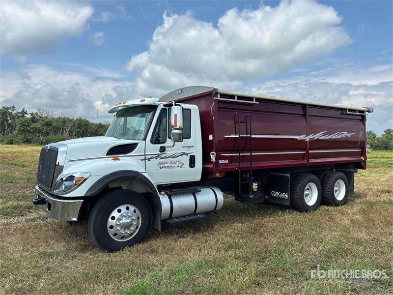 International WorkStar 7400