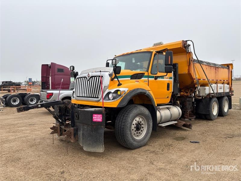 International WorkStar 7600