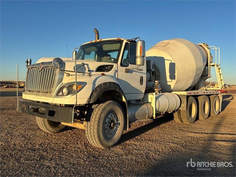 Camion malaxeur International WorkStar 7600 8x6 Mixer — occasion 2012