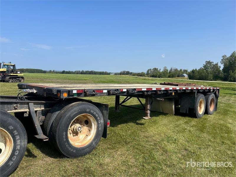 J.T. Trailers Trailers Super B-Train Pup Flatbed T