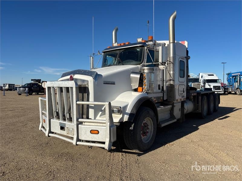 Camion de dépannage Kenworth T800 8x6 Sleeper Winch — occasion 2015