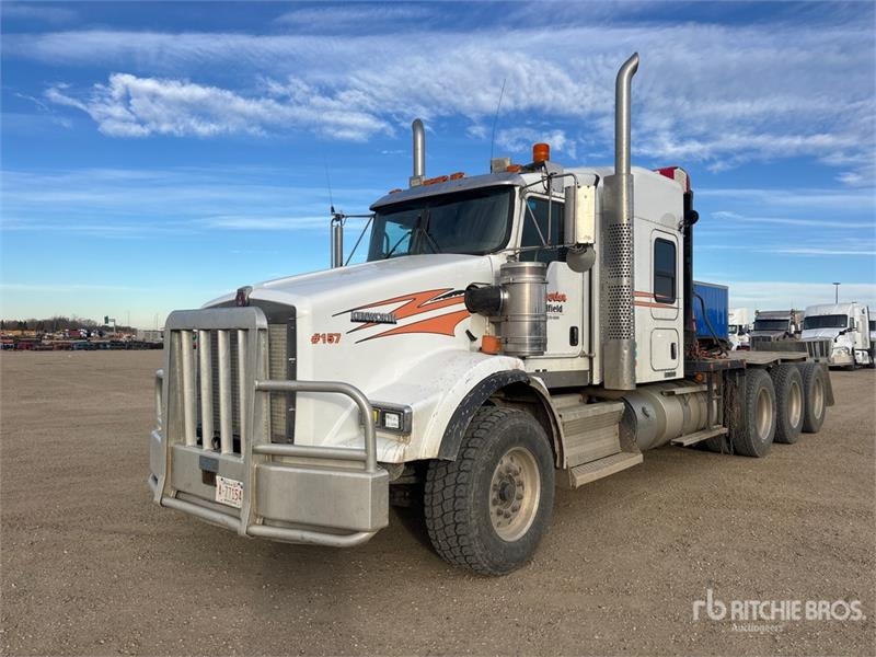 Camion de dépannage Kenworth T800 8x6 Sleeper Winch — occasion 2013