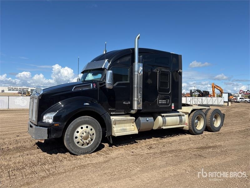 Kenworth T880